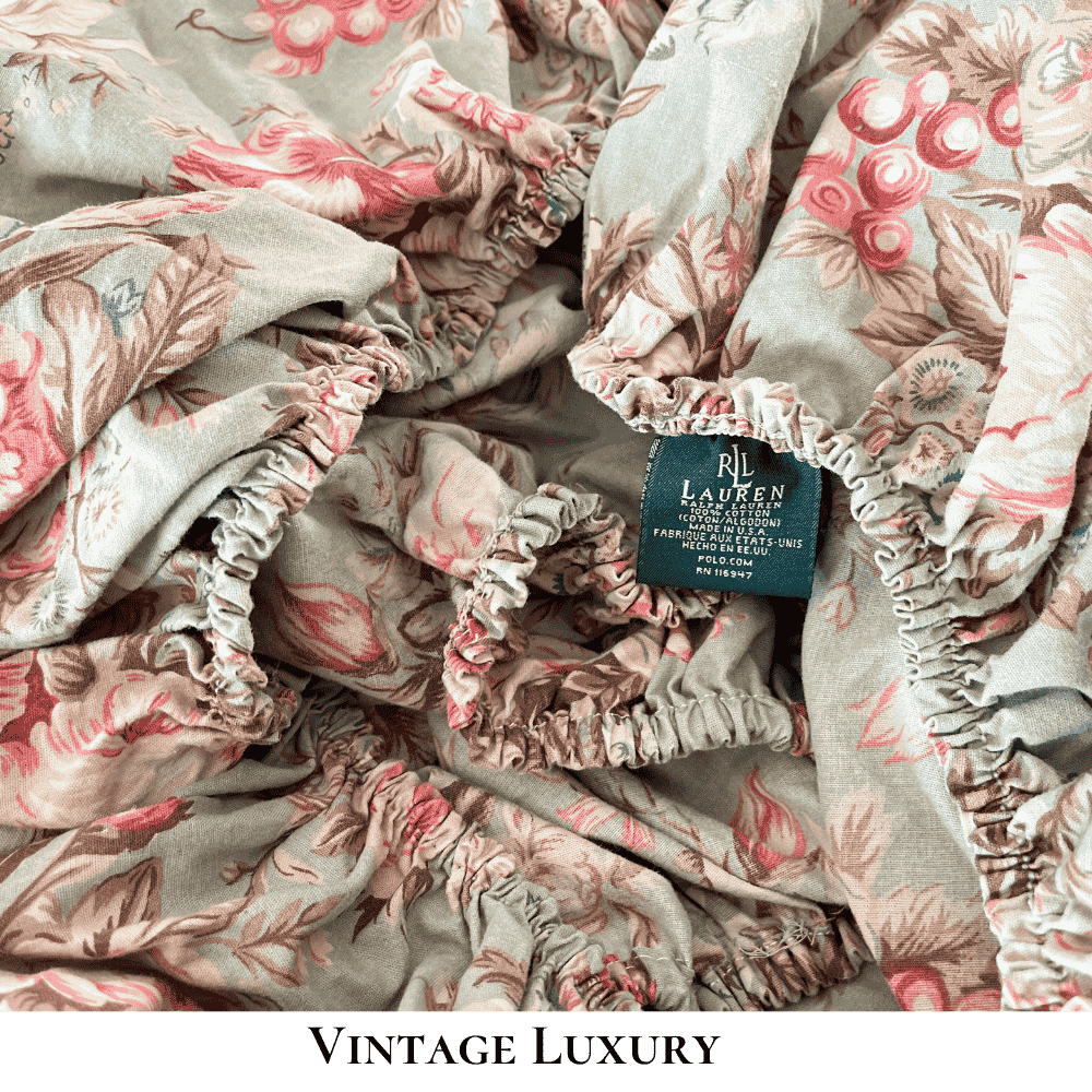 Top-down view of elastic edge on Ralph Lauren Charlotte fitted sheet