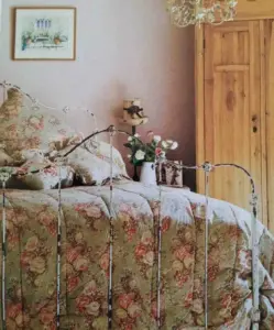 Ralph Lauren Discontinued Charlotte Pattern Bedroom
