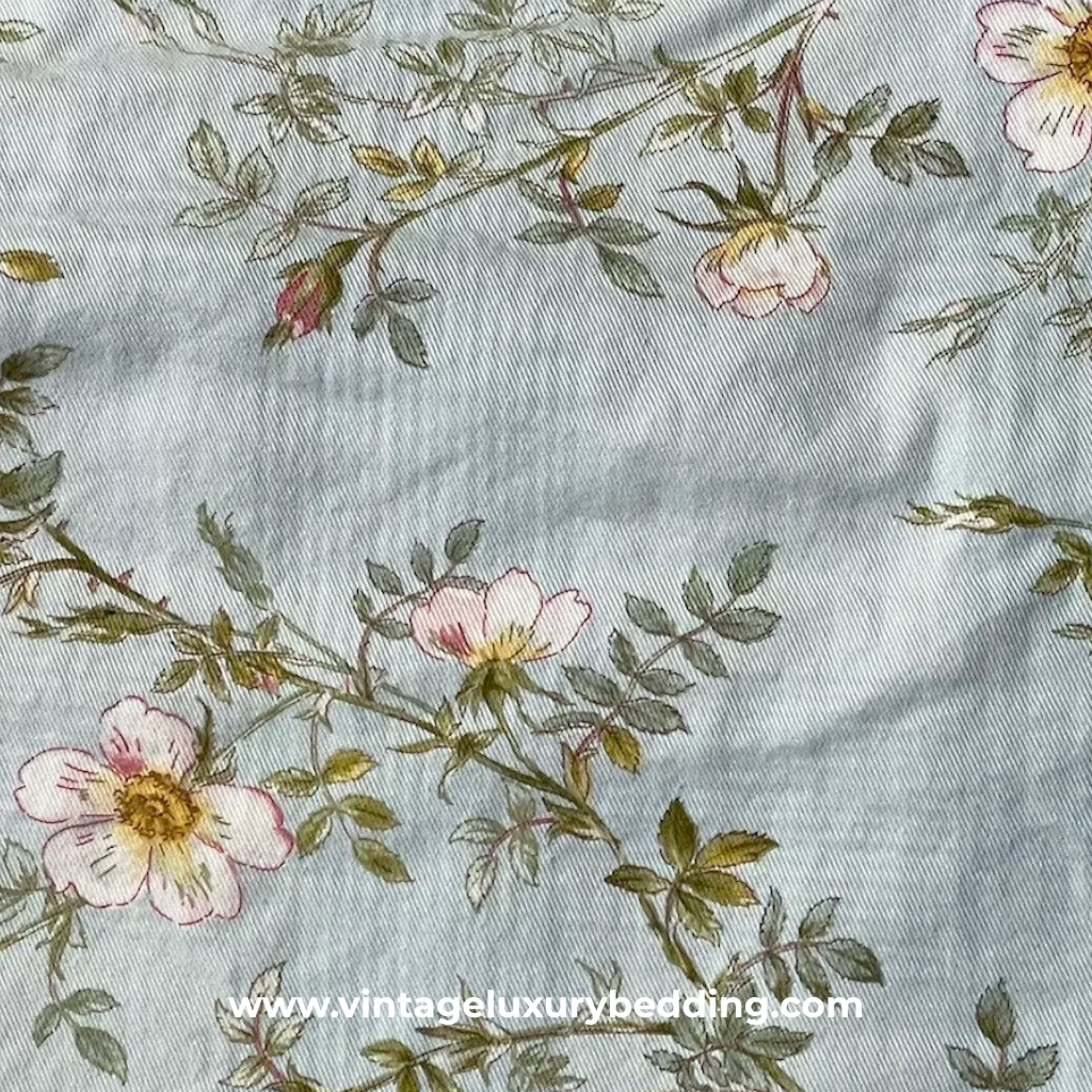 Inverness Floral fabric swatch – discontinued Ralph Lauren pattern