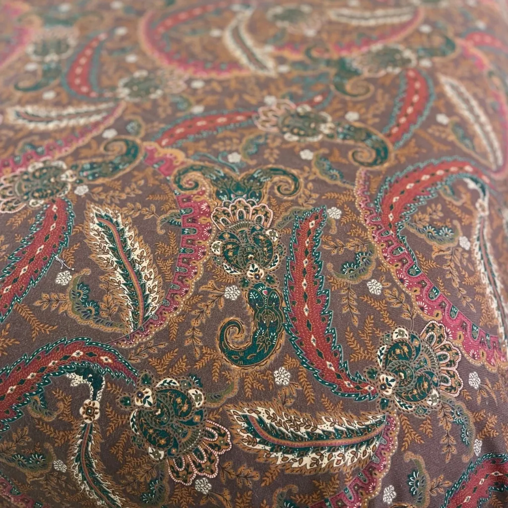 Vintage Ralph Lauren Rue Des Artistes Paisley bedding pattern
